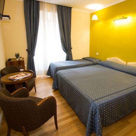 Flann O'Brien Rooms Рим Экстерьер фото